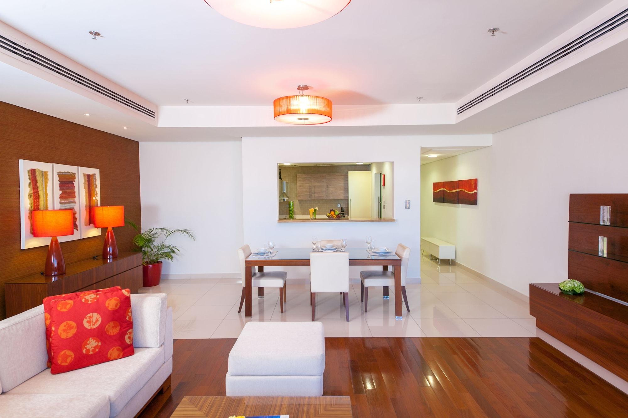 프레이저 스위트 도하 아파트 호텔 외부 사진 A living room in a typical apartment