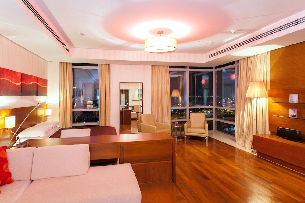 프레이저 스위트 도하 아파트 호텔 외부 사진 A suite at the Ritz-Carlton, Dubai