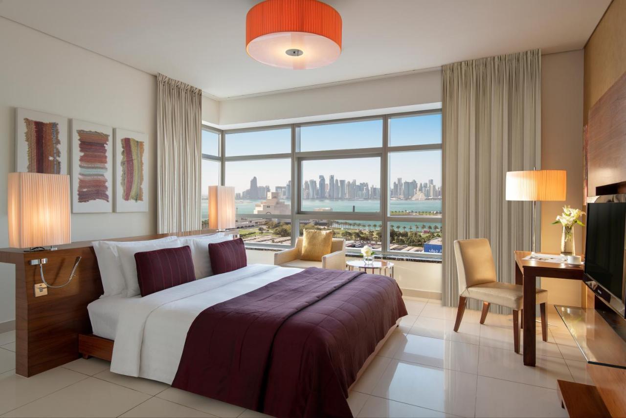 프레이저 스위트 도하 아파트 호텔 외부 사진 A bedroom at the hotel
