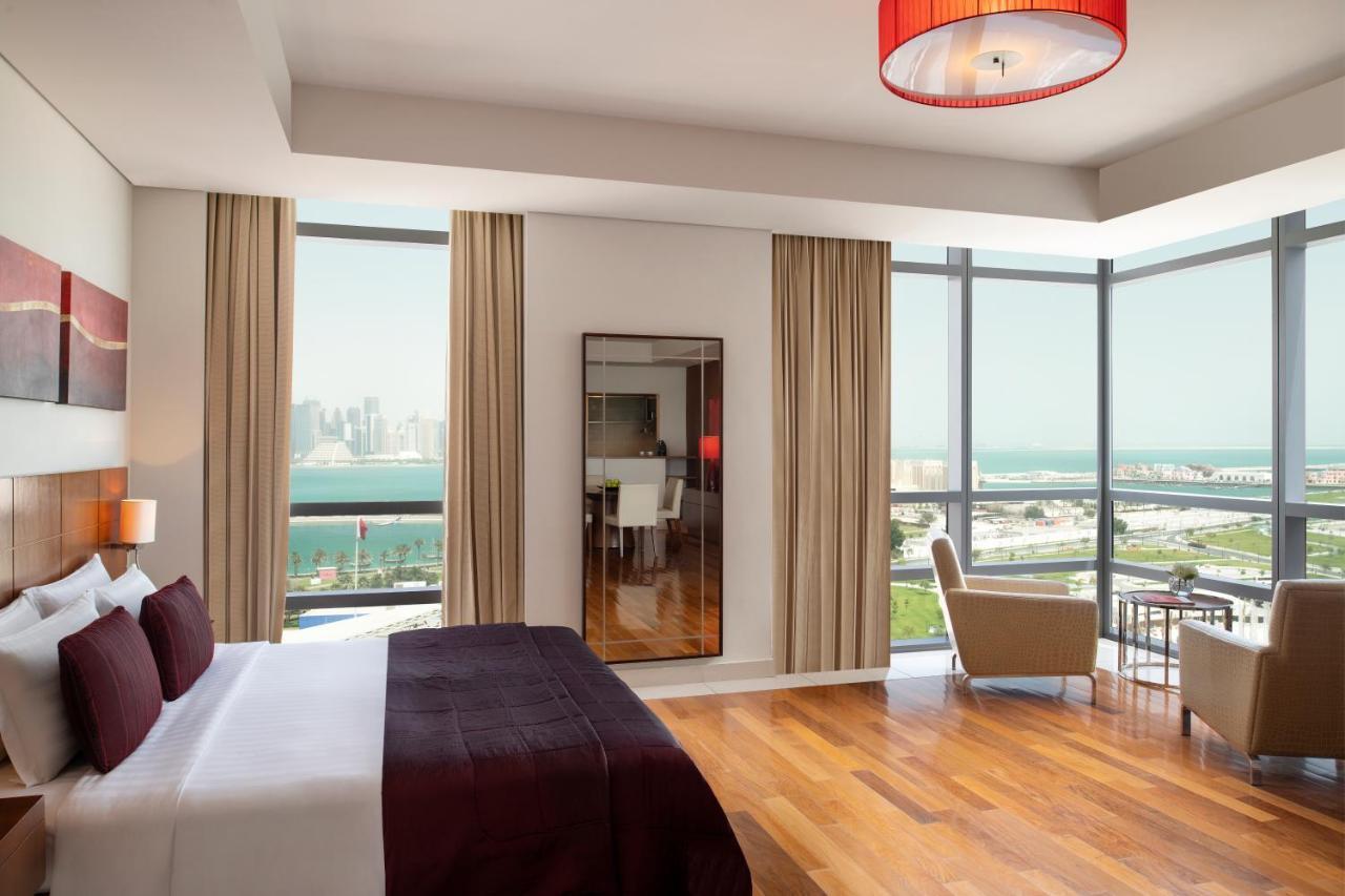 프레이저 스위트 도하 아파트 호텔 외부 사진 A bedroom at the hotel