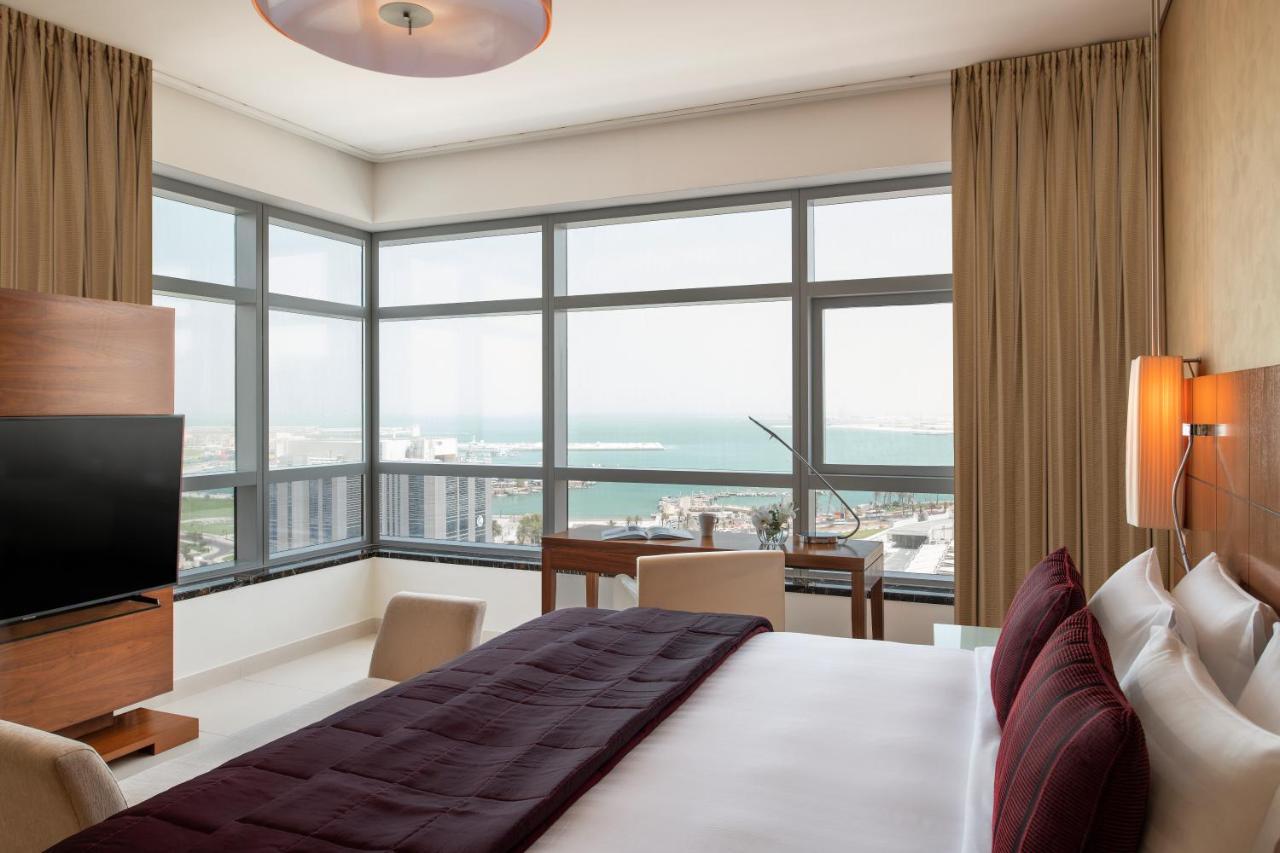 프레이저 스위트 도하 아파트 호텔 외부 사진 A room at the hotel