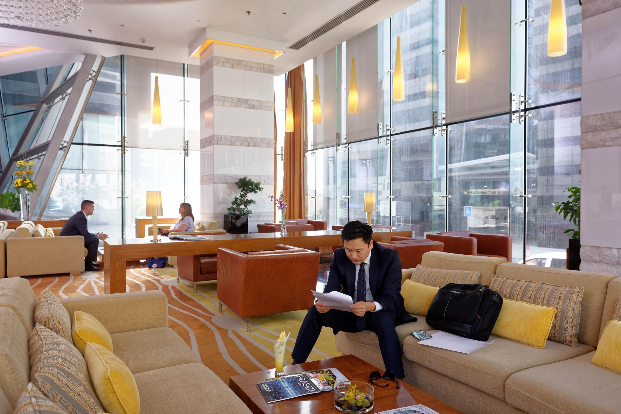 프레이저 스위트 도하 아파트 호텔 외부 사진 The lobby of the hotel